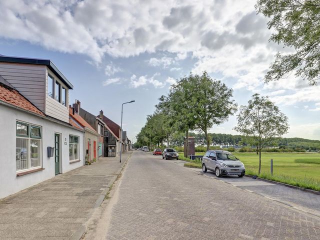 Stoofdijk 25, Stavenisse