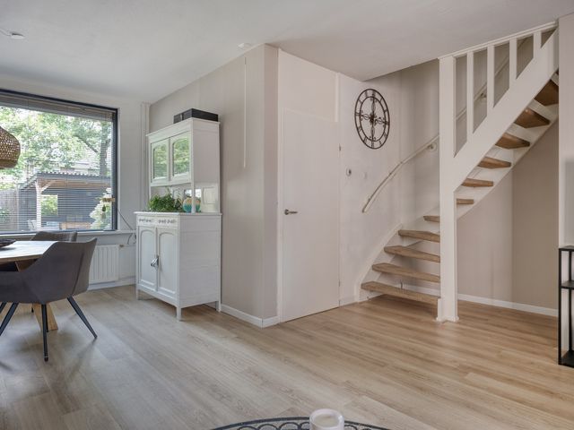 Doornbos 35, Rijen