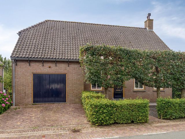 Flierstraat 81E, Lage Zwaluwe