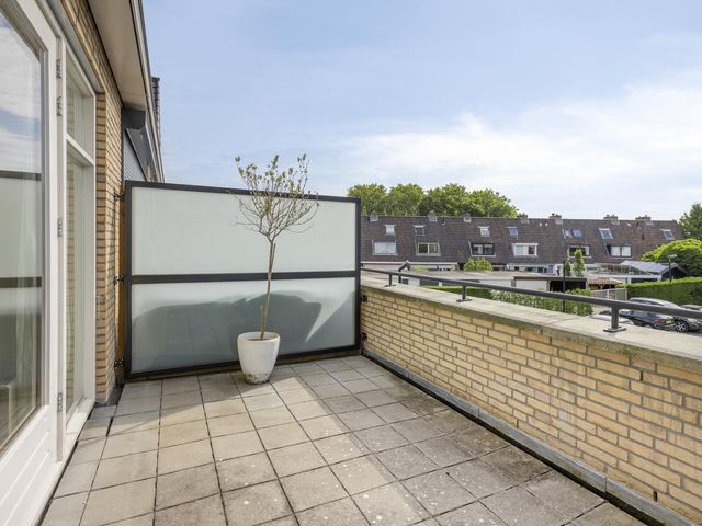 Schoolstraat 126, Strijen