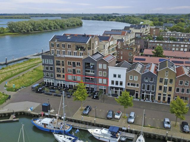 Spuizicht 2, Oud-Beijerland