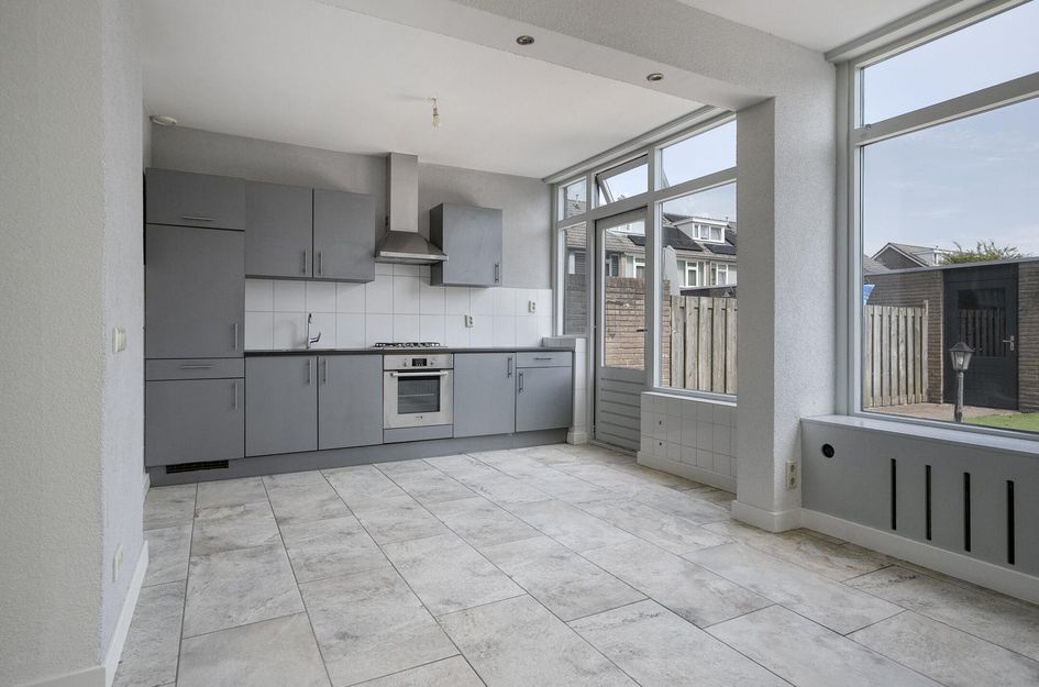 Van Anrooijstraat 10