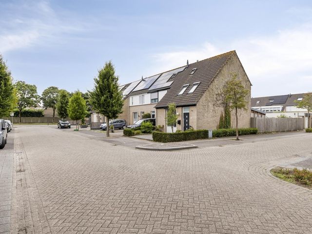 Schildersstraat 9, Vlijmen