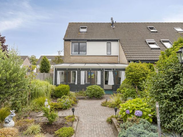 Schildersstraat 9, Vlijmen