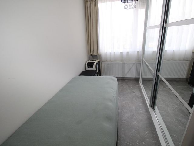 Geelkruid 53, Rotterdam