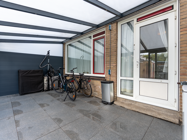 Geelkruid 53, Rotterdam