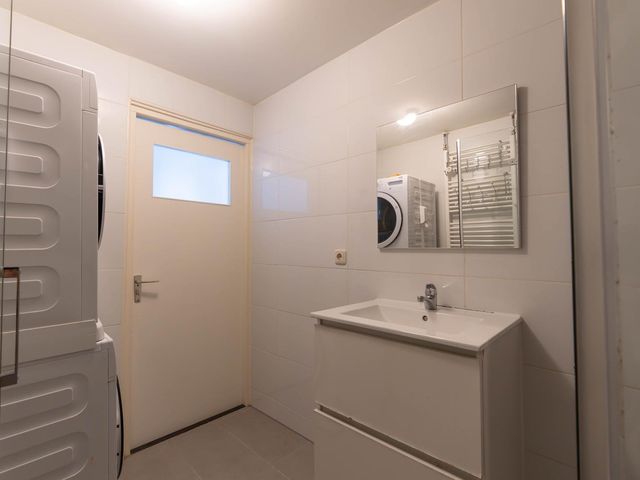 Geelkruid 53, Rotterdam