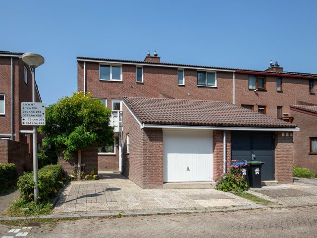 Anna van Hensbeeksingel 377, Gouda