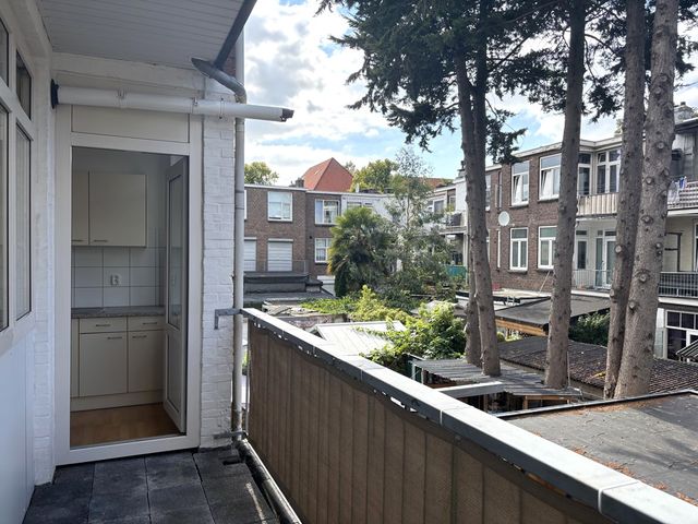 Escamplaan 15, Den Haag