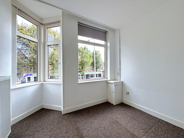 Escamplaan 15, Den Haag