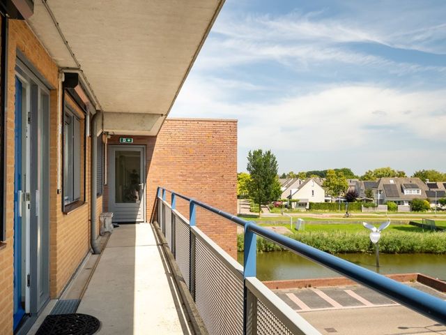 Vijverhof 51, Avenhorn