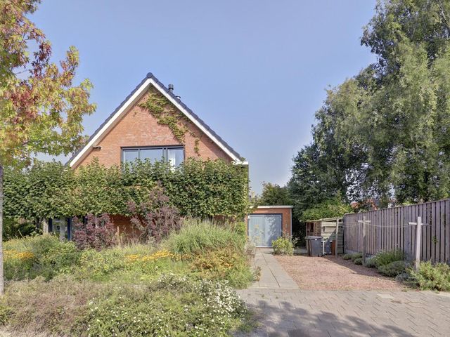Weegbree 3, Kapelle