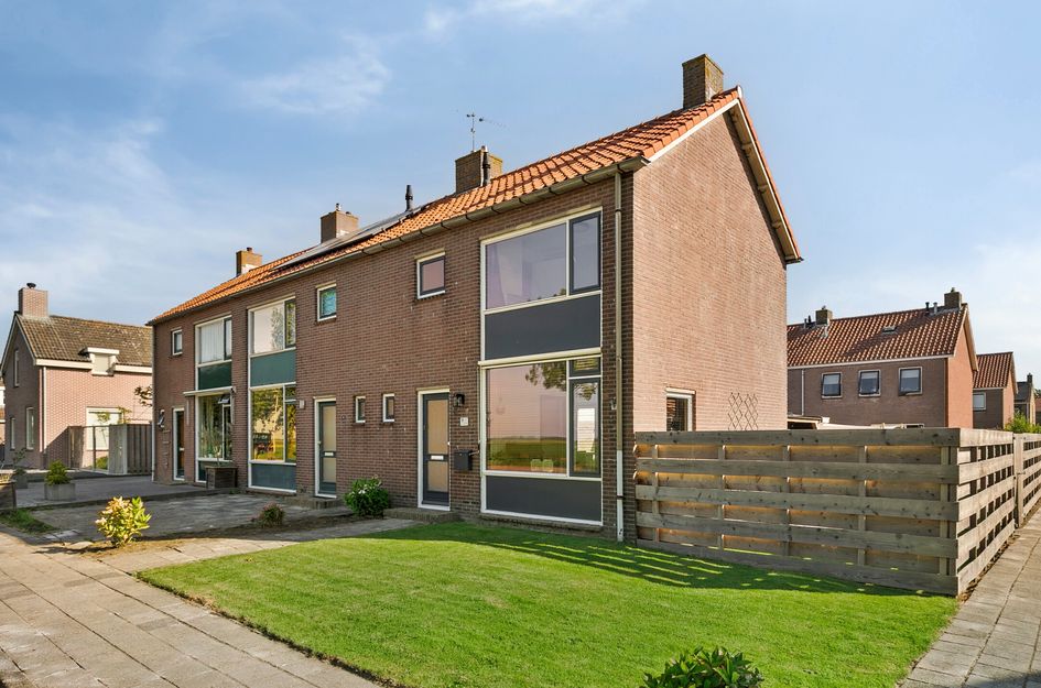Burgemeester van der Veenweg 8