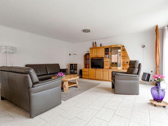 Eendragt 6, Lelystad