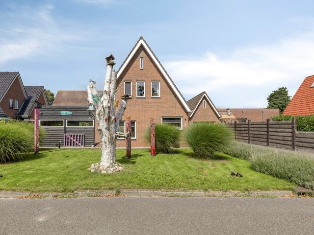 Stationsstraat 7, Nieuw-Buinen