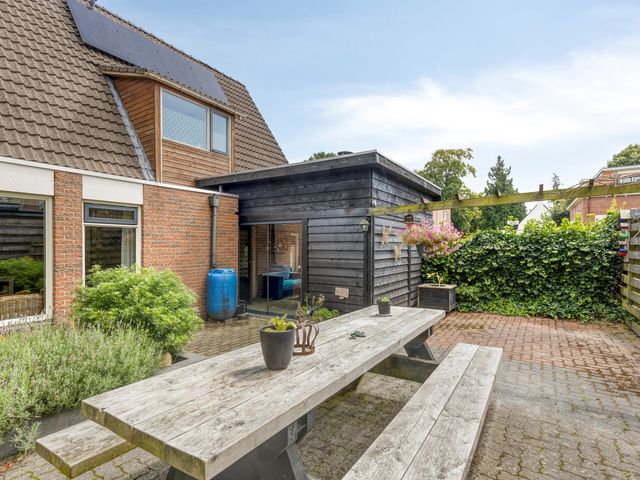 Stationsstraat 7, Nieuw-Buinen