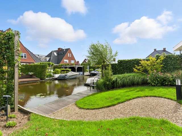 Raapzaadhof 1, Alblasserdam