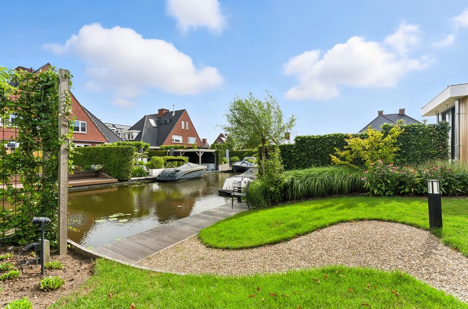 Raapzaadhof 1
