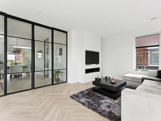Raapzaadhof 1, Alblasserdam
