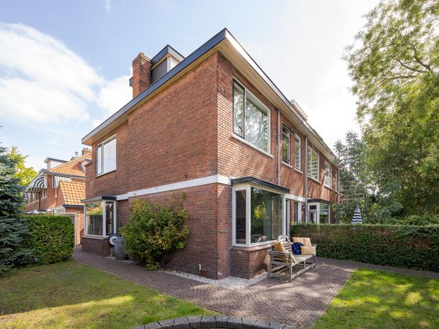 Willem de Zwijgerlaan 86, Voorschoten