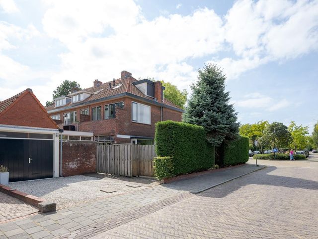 Willem de Zwijgerlaan 86, Voorschoten
