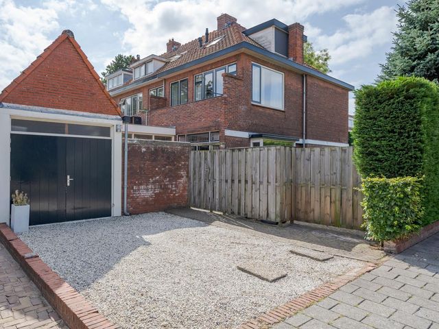 Willem de Zwijgerlaan 86, Voorschoten