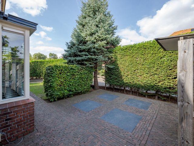 Willem de Zwijgerlaan 86, Voorschoten