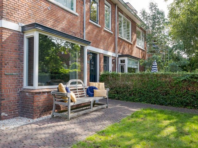 Willem de Zwijgerlaan 86, Voorschoten