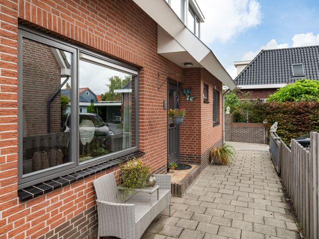 Veerstraat 7, Oude Wetering