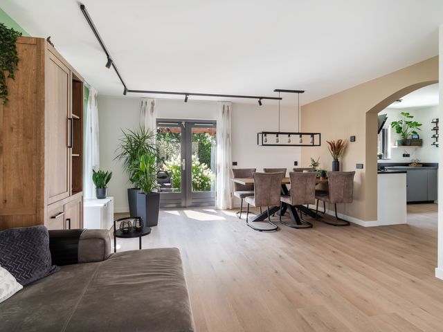 Veerstraat 7, Oude Wetering