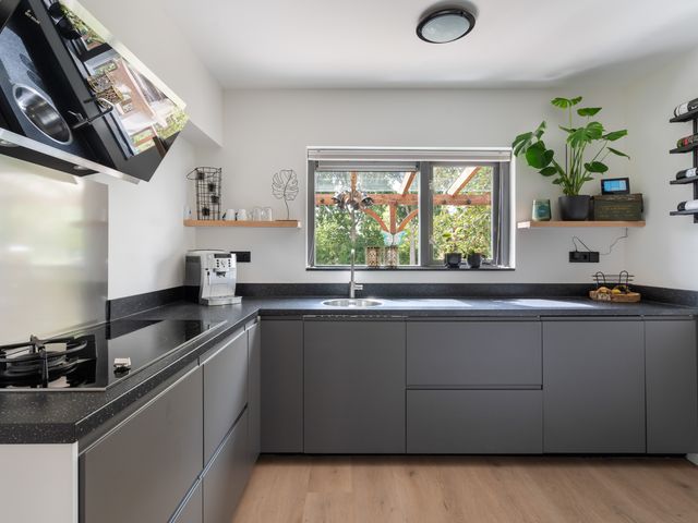 Veerstraat 7, Oude Wetering