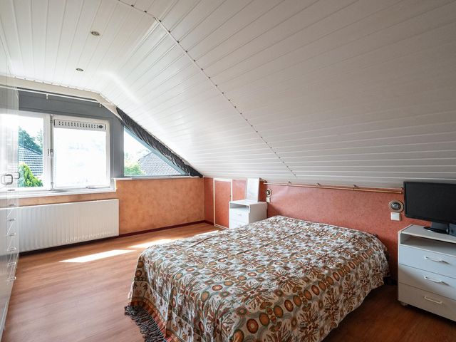 Kruiszwin 5730, Julianadorp