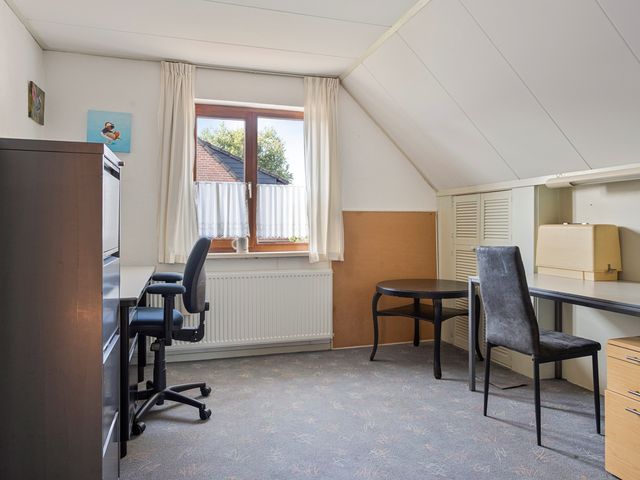 Hoogeind 2, Oosteind