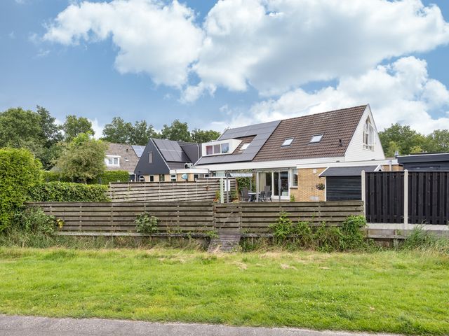 De Greiden 9, Idskenhuizen