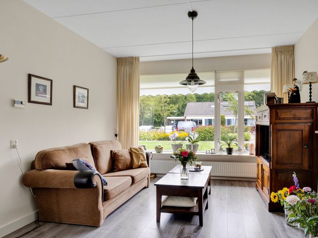 De Greiden 9, Idskenhuizen