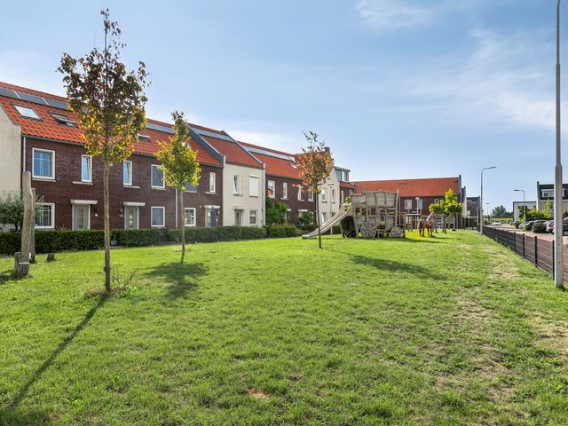 Koetsierstuin 6, Zevenhuizen