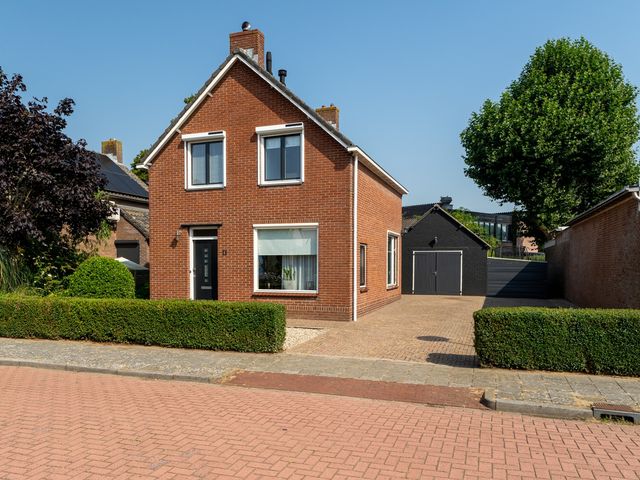 Nicolaas Hooijkaasstraat 11, Zuilichem