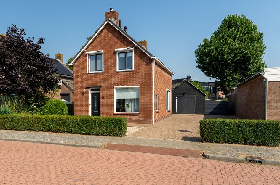 Nicolaas Hooijkaasstraat 11