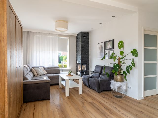 Nicolaas Hooijkaasstraat 11, Zuilichem