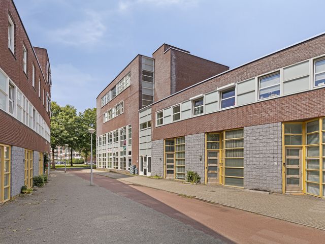 Oostakkerstraat 81, Amsterdam