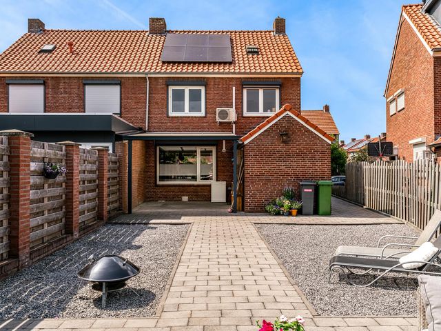 Marktstraat 24, Melick