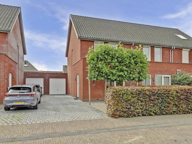 Hoefbladstraat 64, Heinkenszand