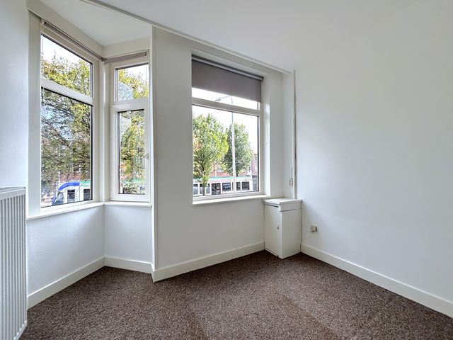 Escamplaan 15, Den Haag