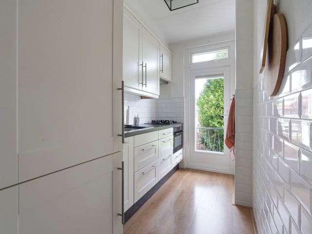 Harmelenstraat 44, Den Haag