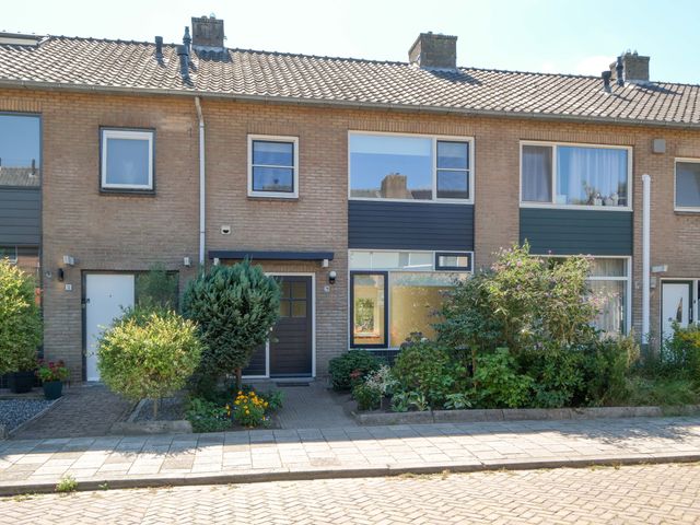 Mr. G.J. Ter Kuilelaan 29, Almelo