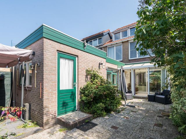 Rose Coplandstraat 1, Bovenkarspel