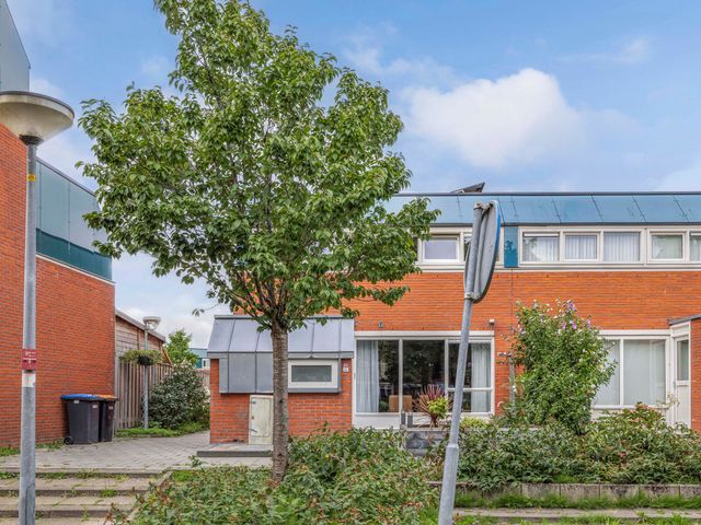 Jol 25 12, Lelystad