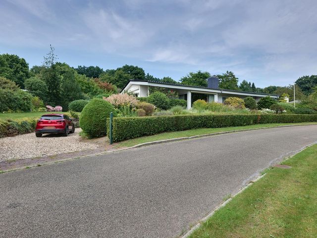 den Bruijl 33, Velp