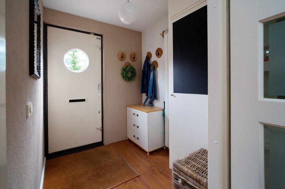 Karibastraat 16