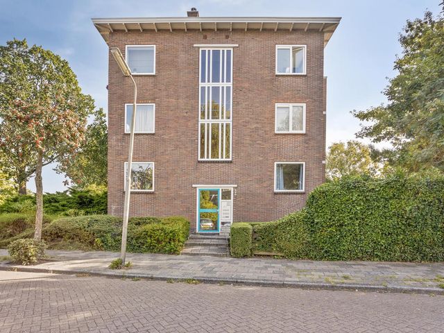 Lijsterbesstraat 18, Leeuwarden